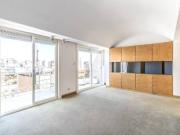 SEMIPISO EN DÚPLEX, 5 AMBIENTES CON ESCRITORIO, COCHERA...