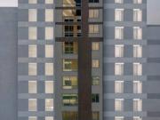 Semipisos un dormitorio a estrenar, frente al Teatro...