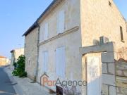 Maison avec hangar Proche centre Semussac