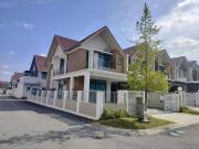 Senadi Hills End Lot 2240sqftFreehold Renovated extention