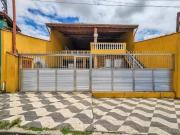 Excelente sobrado para venda em Três Montanhas com 3...