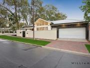 SENSATIONAL SINGLE LEVEL REFINED LIVING IN COVETED ERINDALE