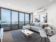 Sensational Views on the 16th Floor