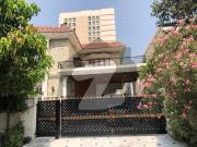 Seprat gate one kanal beautifull upper portion for rent...