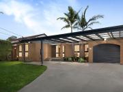 Serene Family Haven with Expansive Backyard