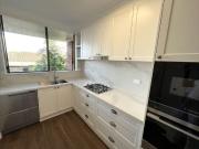 Serene, Impeccably Renovated Sanctuary with Harbour Views