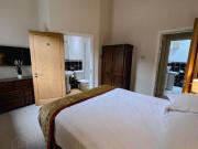 Serviced Apartment, 10 Stag Lodge Apartments, Cultra,...