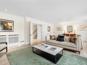 Serviced apartment with Hyde Park views