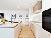 Setting the Bar in Brighton Fully Furnished