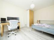 Settles Street, Aldgate, E1