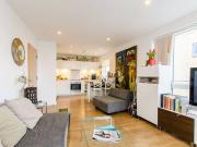 Seven Sea Gardens, Tower Hamlets, London E3, 2 bed flat...