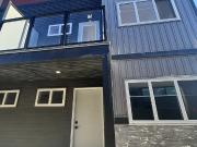SF323 | Modern 3 Bedroom, 2.5 Bathroom Townhome – 1...