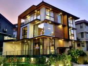 SH107 FOR SALE 5BR BRAND NEW HOUSE WITH POOL IN MCKINLEY...