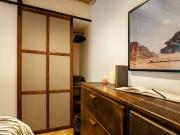 Shan 1 bedroom and balcony in El Born