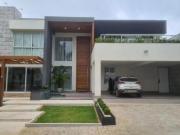 SHAQ ÁGUA QUENTE RESIDENCIAL SAO FRANCISCO CASA NOVA A...