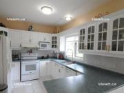 SHARED ACCOMMODATION 1 room Available in Upper Level