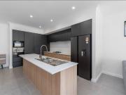 SHARED HOME MODERN FURNISHED ROOMS available