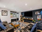 Shared Living/roommate 1 Bedroom For Sale Bath Bath And...
