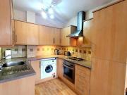 Shared Living/roommate 1 Bedroom For Sale Leeds West...