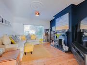 Shared Living/roommate 1 Bedroom For Sale Leigh on sea...