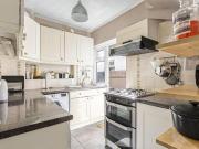 Shared Living/roommate 1 Bedroom For Sale Twickenham...