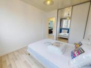 Shared Living/Roommate 1 chambres, Bron Bron 69500...