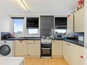 Shared Living/roommate 2 Bedroom For Sale Gosport...