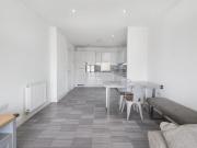 Shared Living/roommate 2 Bedroom For Sale Harrow Greater...