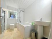 Shared Living/roommate 2 Bedroom For Sale Leicester...