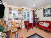 Shared Living/roommate 2 Bedroom For Sale Londres Great...