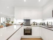 Shared Living/roommate 2 Bedroom For Sale Londres...