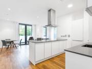 Shared Living/roommate 2 Bedroom For Sale Londres...