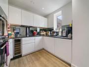 Shared Living/roommate 2 Bedroom For Sale Londres...