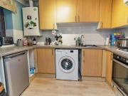 Shared Living/roommate 2 Bedroom For Sale Monkston Park...