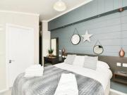 Shared Living/roommate 2 Bedroom For Sale Newport...