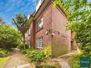 Shared Living/roommate 3 Bedroom For Sale Barnet Greater...