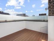 Shared Living/roommate 3 Bedroom For Sale Londres...