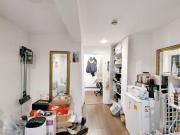 Shared Living/roommate 3 Bedroom For Sale Thornton Heath...