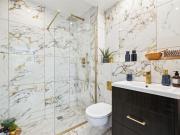 Shared Living/roommate 3 Bedroom For Sale Wandsworth...