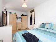 Shared Living/roommate 5 Bedroom For Rent London London...