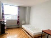 Sharing room or private room available near centennial...