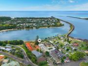 Shaws Bay apartment with river views