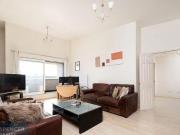 Sheerness Mews, Galleons Lock, 2 Bedroom Flat