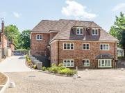 Sheerwater Road, West Byfleet 2 bedrooms Property for...