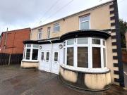 Sheffield Road, Chesterfield S41, 2 bedroom flat to rent...