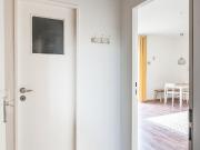 'Sheila': Studio Apartment with balcony in...