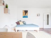 'Sheila': Studio Apartment with balcony in...