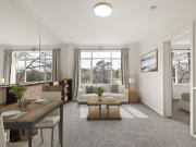 Sheridan Close at Its Best, Fawkner Park at Your Feet