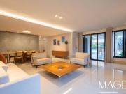 SHIS QI 23 – 5 Suítes, Sala de TV e Cozinha com Acesso...