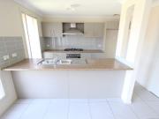 SHORT DISTANCE TO SCHOOLS AND M7